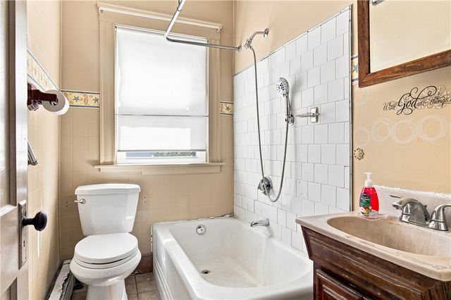 29 E Earle Street, Cumberland, RI 02864