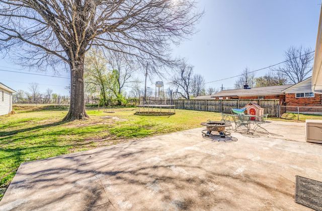 7190 N JUANA DR, Millington, TN 38053