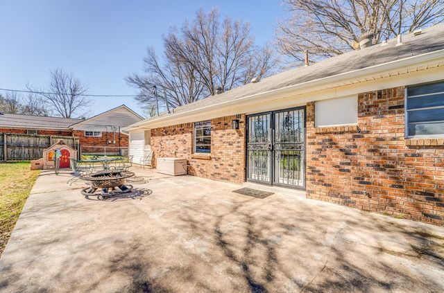 7190 N JUANA DR, Millington, TN 38053