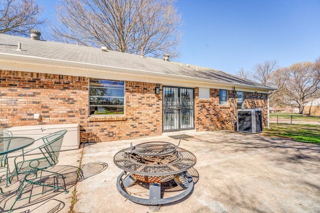 7190 N JUANA DR, Millington, TN 38053