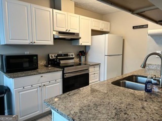 5734 Taffeta Court, Lithonia, GA 30058