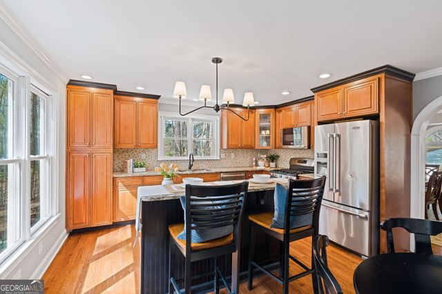 118 Little Ridge Road, Berkeley Lake, GA 30096