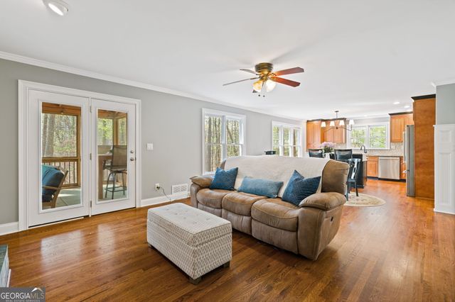 118 Little Ridge Road, Berkeley Lake, GA 30096