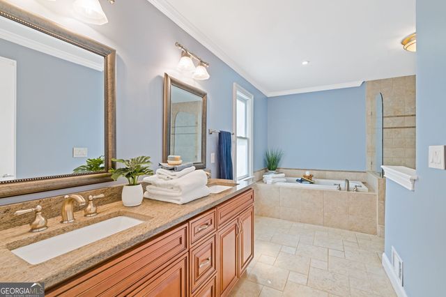 118 Little Ridge Road, Berkeley Lake, GA 30096