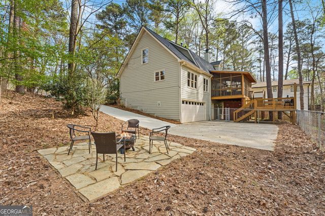 118 Little Ridge Road, Berkeley Lake, GA 30096