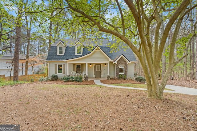 118 Little Ridge Road, Berkeley Lake, GA 30096