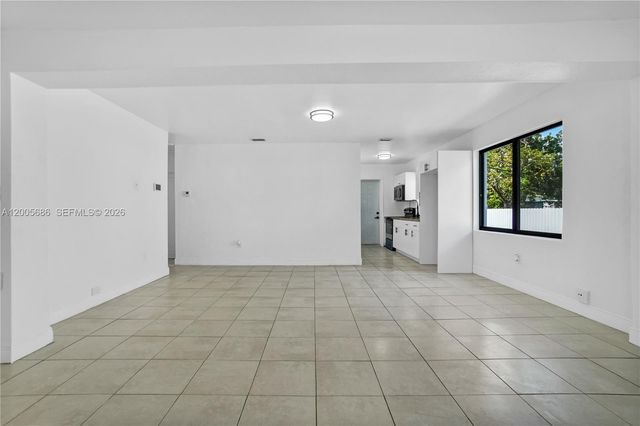 1340 NW 52nd St, Miami, FL 33142