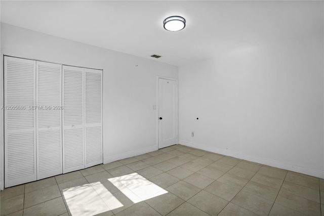 1340 NW 52nd St, Miami, FL 33142