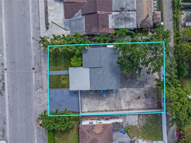 1340 NW 52nd St, Miami, FL 33142