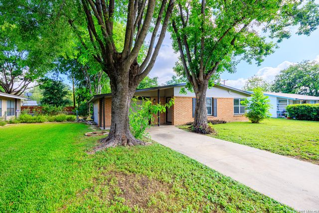 315 CRESHAM DR, San Antonio, TX 78218