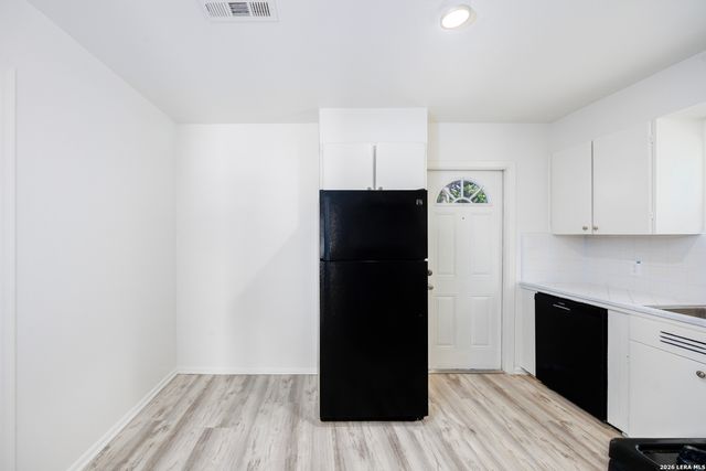 315 CRESHAM DR, San Antonio, TX 78218