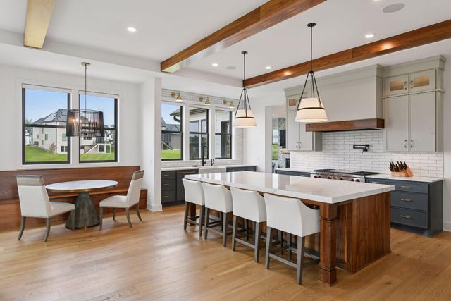 16542 46th Court N, Plymouth, MN 55446