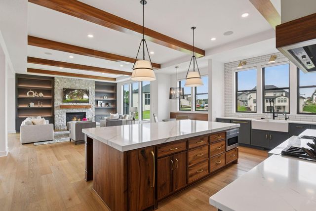 16542 46th Court N, Plymouth, MN 55446