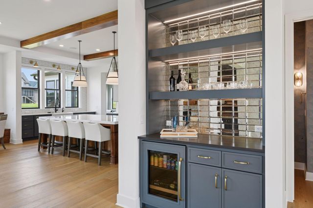 16542 46th Court N, Plymouth, MN 55446