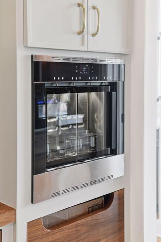 16542 46th Court N, Plymouth, MN 55446