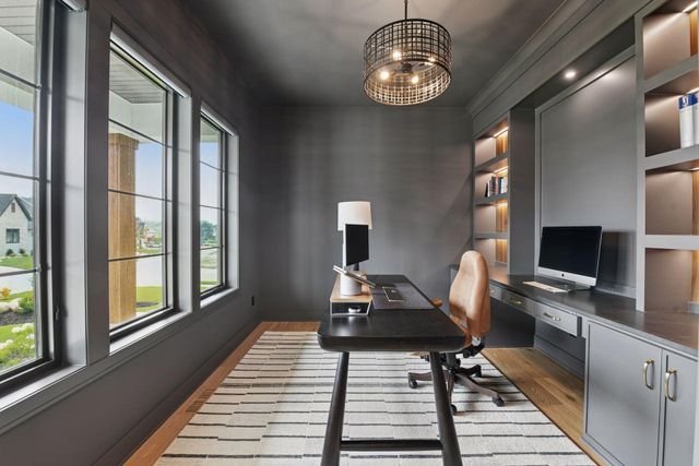 16542 46th Court N, Plymouth, MN 55446