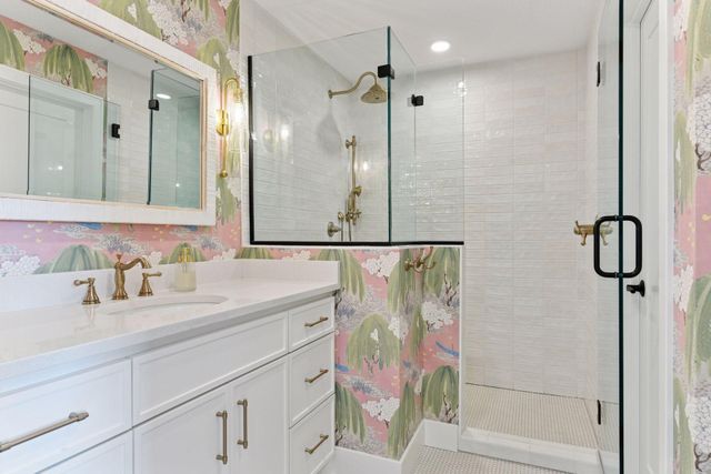 16542 46th Court N, Plymouth, MN 55446