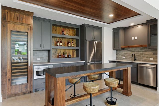 16542 46th Court N, Plymouth, MN 55446