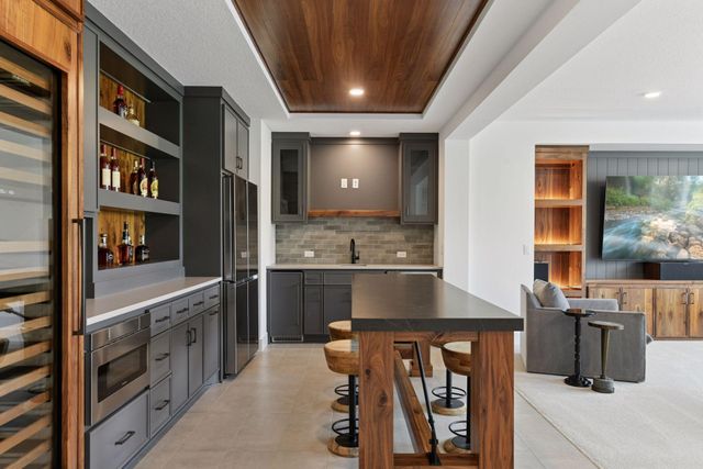 16542 46th Court N, Plymouth, MN 55446