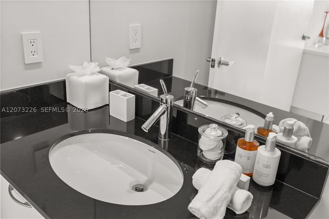 15811 Collins Ave 1702, Sunny Isles Beach, FL 33160