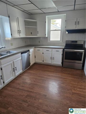 2066 Grape Street, South Whitehall Twp, PA 18104