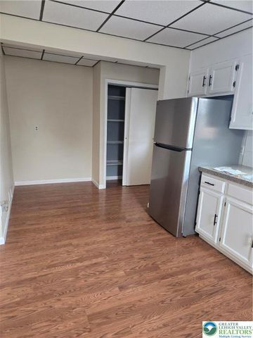 2066 Grape Street, South Whitehall Twp, PA 18104