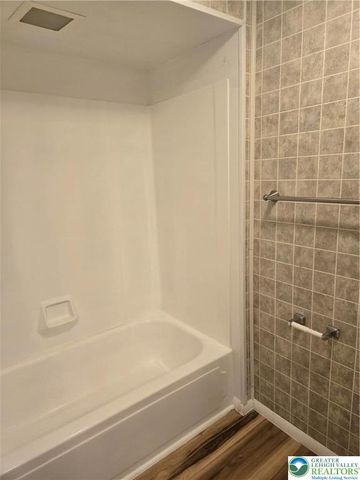 2066 Grape Street, South Whitehall Twp, PA 18104