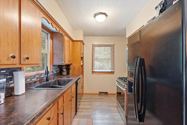 139 HAPPY HOLLOW Boulevard, Council Bluffs, IA 51503