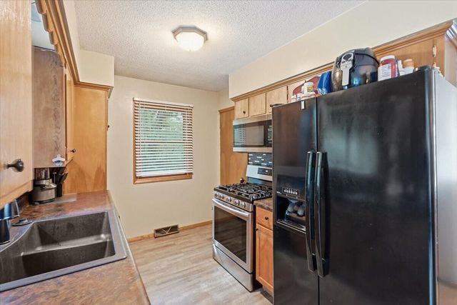 139 HAPPY HOLLOW Boulevard, Council Bluffs, IA 51503