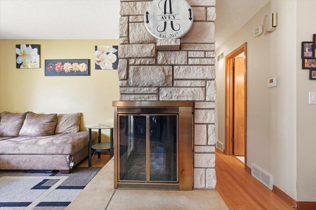 139 HAPPY HOLLOW Boulevard, Council Bluffs, IA 51503
