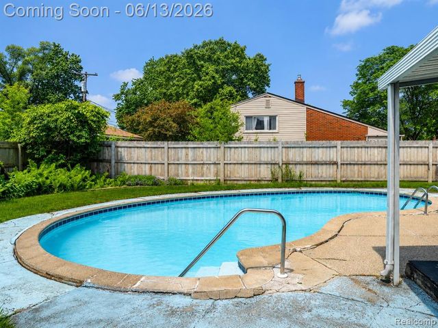 18345 Fremont Street, Livonia, MI 48152