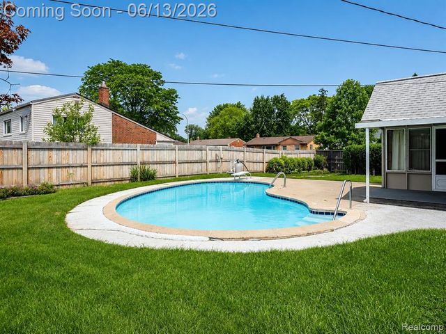 18345 Fremont Street, Livonia, MI 48152