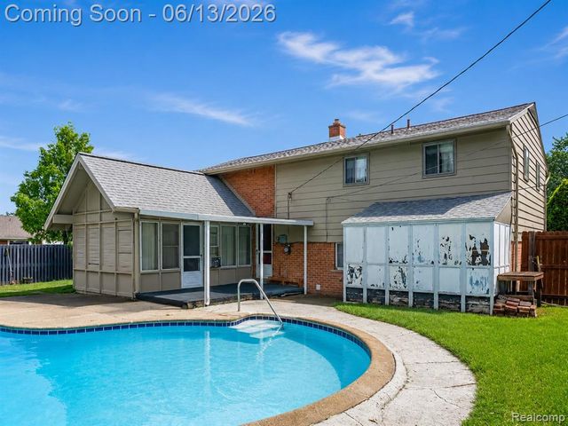 18345 Fremont Street, Livonia, MI 48152