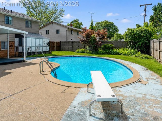 18345 Fremont Street, Livonia, MI 48152