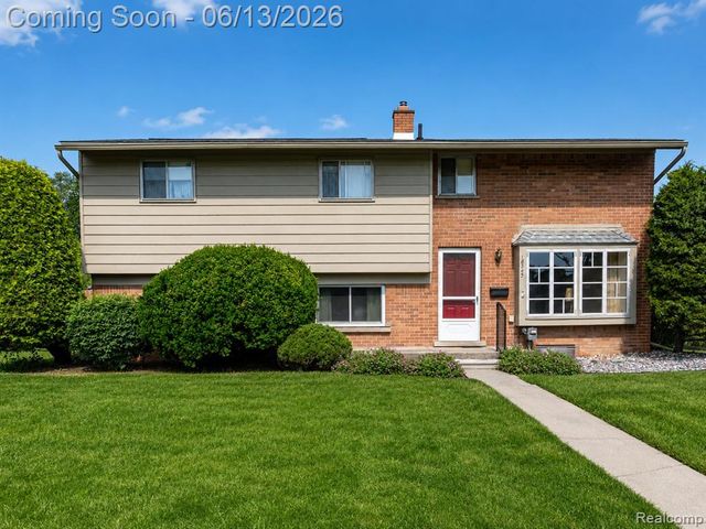 18345 Fremont Street, Livonia, MI 48152