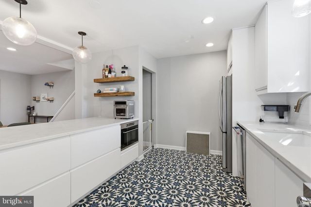 2916 SYCAMORE ST, Alexandria, VA 22305