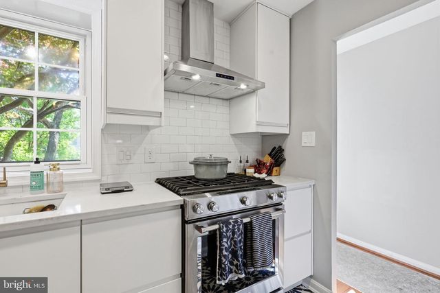 2916 SYCAMORE ST, Alexandria, VA 22305