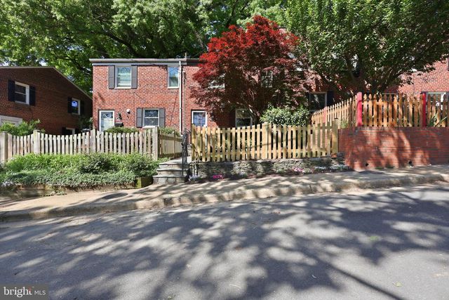 2916 SYCAMORE ST, Alexandria, VA 22305
