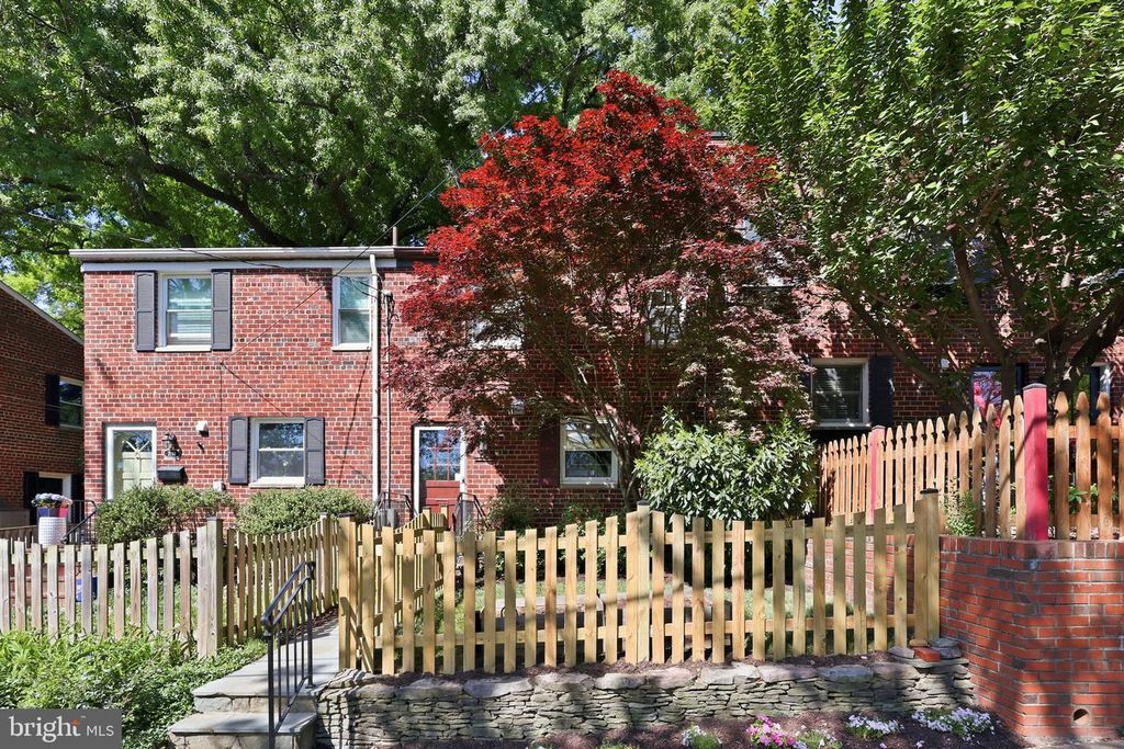 2916 SYCAMORE ST, Alexandria, VA 22305