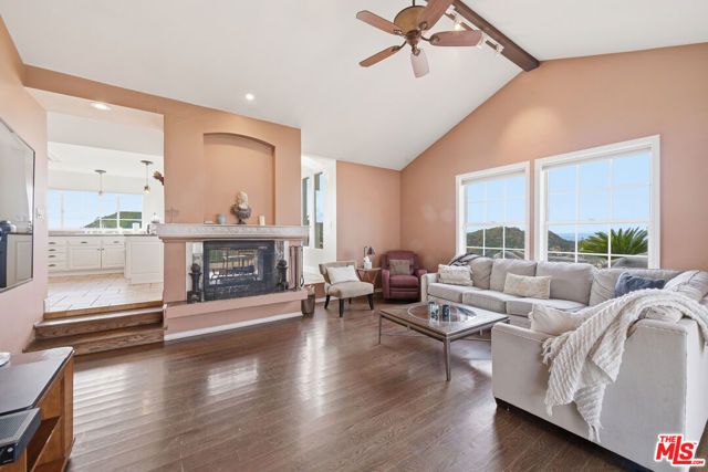 501 Sadie Road, Topanga (los Angeles), CA 90290