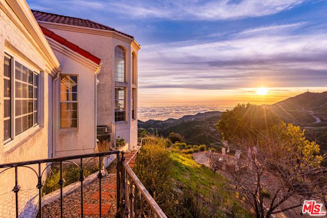 501 Sadie Road, Topanga (los Angeles), CA 90290
