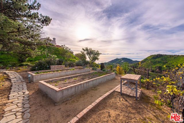 501 Sadie Road, Topanga (los Angeles), CA 90290