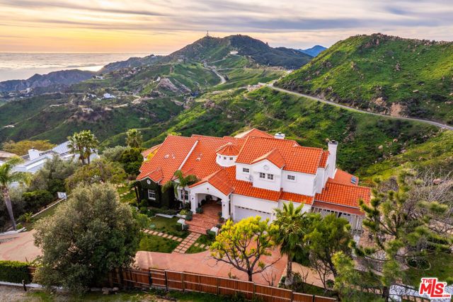 501 Sadie Road, Topanga (los Angeles), CA 90290