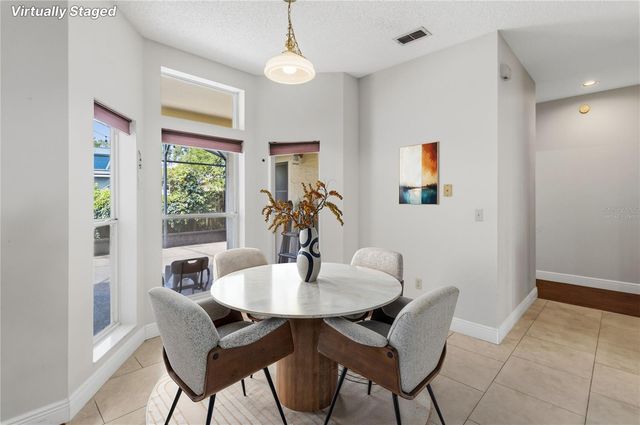 1572 HUNTERS STAND RUN, Oviedo, FL 32765