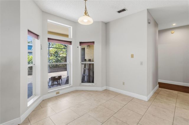 1572 HUNTERS STAND RUN, Oviedo, FL 32765