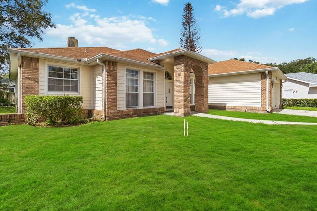 1572 HUNTERS STAND RUN, Oviedo, FL 32765