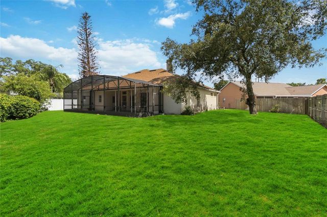 1572 HUNTERS STAND RUN, Oviedo, FL 32765