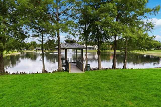 1572 HUNTERS STAND RUN, Oviedo, FL 32765