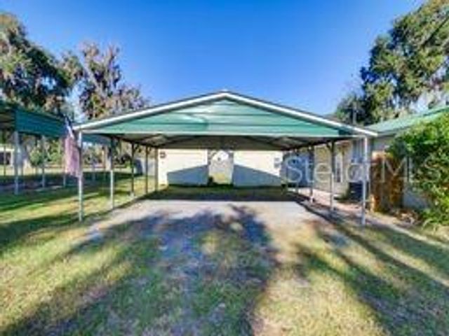 1218 CR 450, Lake Panasoffkee, FL 33538