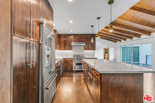 3476 Troy Drive, Los Angeles, CA 90068